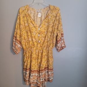 NWT Miss Sparling Shorts Romper, Yellow/gold color. Size Large